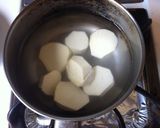 減塩でも、美味しさアップの里芋味噌汁！作り方2写真