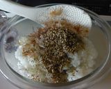 お弁当にも朝食にも!梅おかかおにぎり♬作り方1写真
