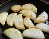 体にやさしい〜　焼き大根と豚肉のスープ煮作り方2写真