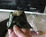 お弁当にも朝食にも!梅おかかおにぎり♬作り方7写真