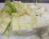 白菜と鶏つくねの食べるスープ☆作り方1写真