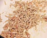 甜麺醤のみ！葱をのせた甘辛味の肉炒め作り方4写真