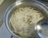 【激安レシピ】もやしと挽き肉の味噌汁作り方5写真