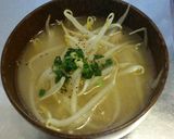 【激安レシピ】もやしと挽き肉の味噌汁作り方6写真