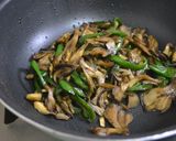 舞茸とピーマンの塩昆布炒め作り方11写真