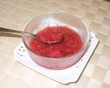 材料2つ☆おひとりさま用いちごソース作り方3写真