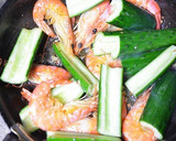 簡単！えびときゅうりのにんにく炒め作り方4写真