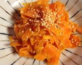 人参丸1本！ペラペラ人参のゴママヨ炒め作り方3写真