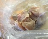 鶏むね肉と新じゃがのトマト煮込み作り方1写真