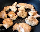 鶏むね肉と新じゃがのトマト煮込み作り方2写真