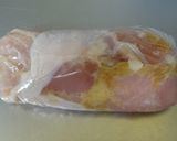 お手頃胸肉で　梅味噌のしっとり鶏ハム作り方3写真