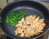ヘルシー！サーモンと春菊の焼き春巻き作り方3写真