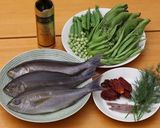 白身魚のポワレ　ドライトマトのソース添え作り方1写真