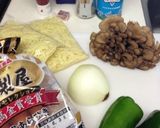 牛乳でまろやか！やきそばナポリタン作り方1写真