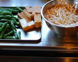 スナップ豌豆とモヤシのカレー炒め作り方1写真