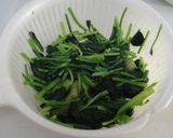 [簡単]ほうれん草とエンドウのゴマヨ和え作り方3写真