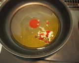ペペロンチーノ＋トマト作り方3写真