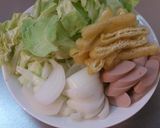 魚肉ソーセージとキャベツのオイスター炒め作り方1写真