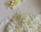 豚ひき肉とこんにゃくのオイスター風味炒め作り方1写真