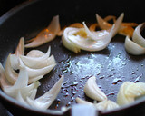 豚肉と玉ねぎのハニーマスタード炒め作り方2写真