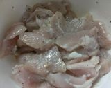 お肉しっとり柔らか＊鶏胸肉のオイマヨ炒め作り方2写真