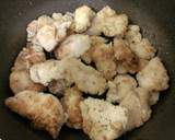 お肉しっとり柔らか＊鶏胸肉のオイマヨ炒め作り方5写真