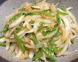 シャキッ！新玉ねぎ・絹さやの胡麻醤油和え作り方5写真