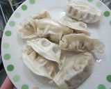 チルドも大変身！餃子の卵とじ丼♪作り方1写真