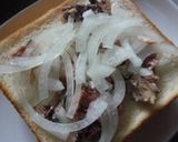鯖水煮缶と新玉葱のマヨケチャトースト作り方2写真
