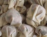 サッポロ一番塩らーめんにワンタンのせて♪作り方2写真