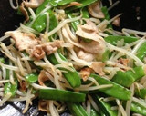 絹さやともやしの豚肉炒め作り方3写真