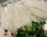 大根と大根の葉のサラダ♪作り方1写真