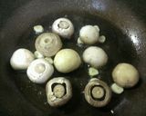 マッシュルームのガーリックバジルソテー作り方3写真