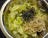 たっぷり野菜の　甘酸っぱい塩こんぶ和え作り方5写真