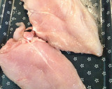 鶏胸肉♡無加水鍋で簡単しっとり蒸し鶏♪♪作り方1写真