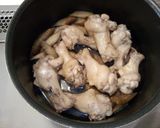 手羽元とごぼうの煮物作り方4写真