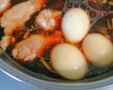 ゆで卵と鶏手羽元のやわらか煮☆作り方5写真