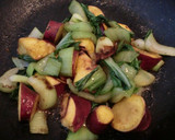 おかずに☆薩摩芋と青梗菜の中華炒め作り方6写真