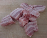 豚ばら肉とさつま芋の照り焼き作り方2写真
