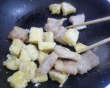 豚ばら肉とさつま芋の照り焼き作り方5写真