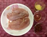 お鍋で簡単、醤油麹でふっくら胸肉の蒸し鶏作り方1写真