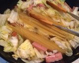 フライパン一つで！スパムのペペロンチーノ作り方5写真
