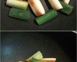 旬の新鮮ネギを焼き鳥のタレで炒める！作り方2写真