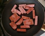 スパムとスナップエンドウの炒め物☆作り方2写真