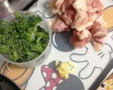 鶏肉とくたくたブロッコリーのパスタ作り方1写真