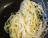 簡単　癖になるペペロンチーノ作り方4写真