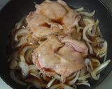 甘口☆鳥もも肉と玉ねぎの照り焼き作り方4写真