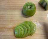 キウイ🥝をカットして綺麗に並べる作り方4写真