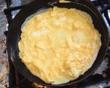 チーズとカニカマのオムレツ作り方3写真