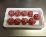 肉団子とかいわれ大根のめんつゆ煮作り方1写真